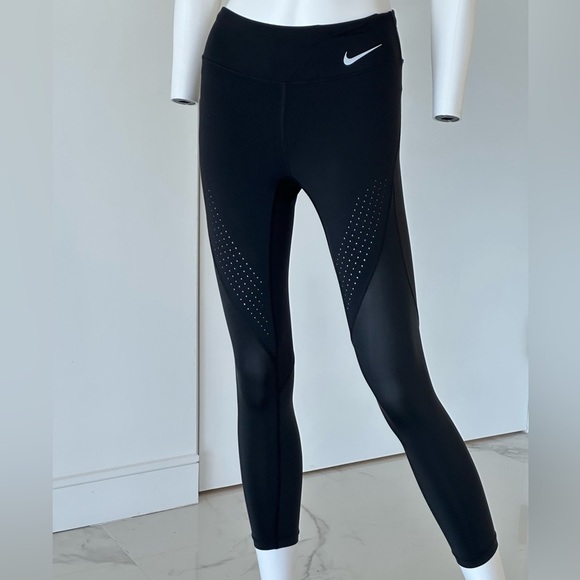 Nike running Dri Fit leggings size XS Black mesh and ventilation on the thigh. - Picture 2 of 9